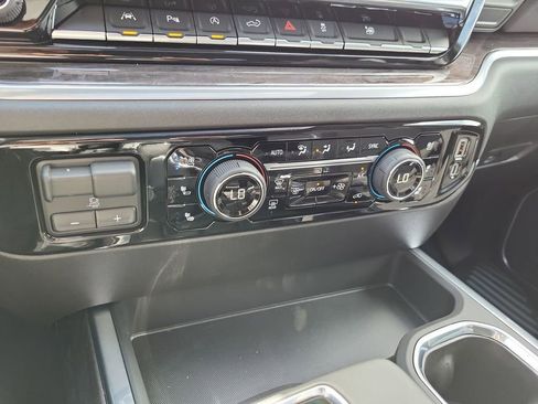 New 2025 Chevrolet Silverado 1500 LTZ w/ LTZ Premium Package image 19