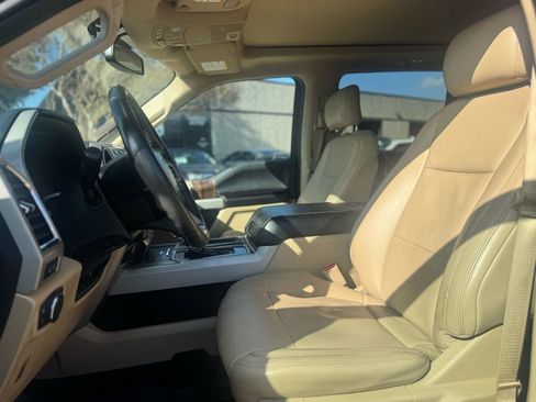 Used 2017 Ford F150 Lariat image 7