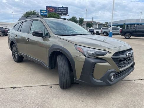 Used 2025 Subaru Outback Onyx Edition AWD/4WD image 3