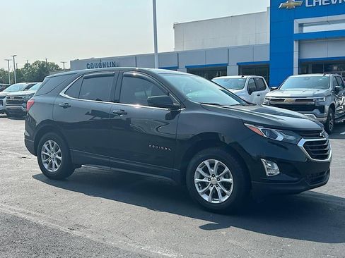 Used 2020 Chevrolet Equinox LT image 2