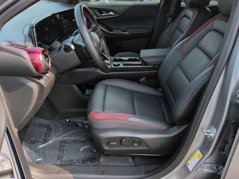 Used 2025 Chevrolet Equinox RS w/ Safety and Technology Package FWD image 8