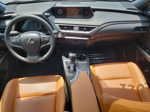 Used 2021 Lexus UX 200 w/ Accessory Package (Z1) FWD image 15