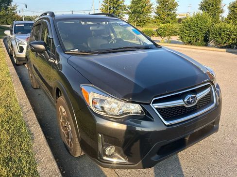 Used 2017 Subaru Crosstrek 2.0i Limited AWD/4WD image 2