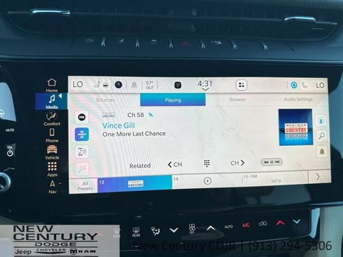 New 2026 Jeep Grand Cherokee Limited w/ Limited Altitude Package AWD/4WD image 24