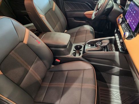 New 2026 GMC Canyon AT4 image 17