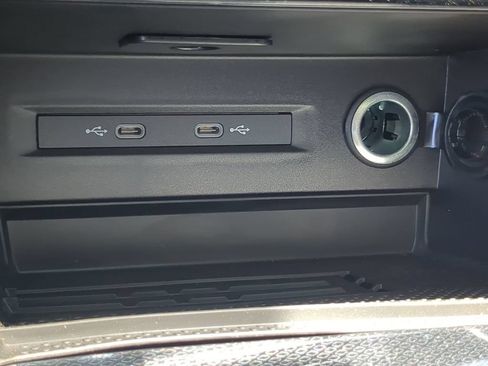 New 2026 Volkswagen Taos SE FWD image 23