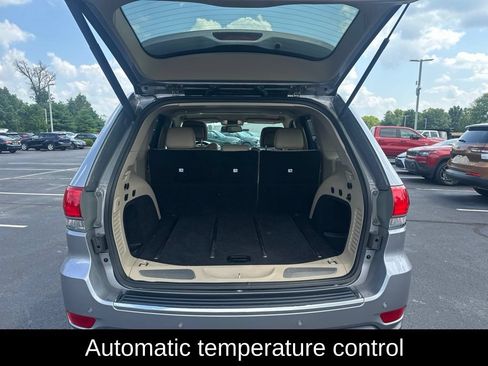 Used 2016 Jeep Grand Cherokee Limited AWD/4WD image 6