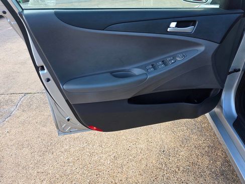 Used 2013 Hyundai Sonata GLS image 12