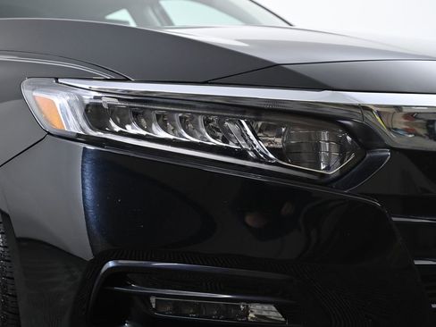 Used 2018 Honda Accord EX-L image 5
