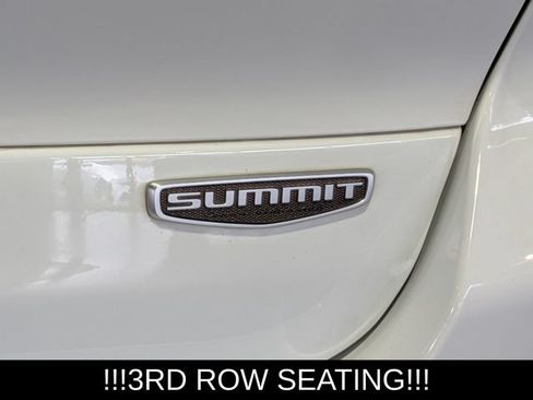 Used 2023 Jeep Grand Cherokee L Summit AWD/4WD image 10