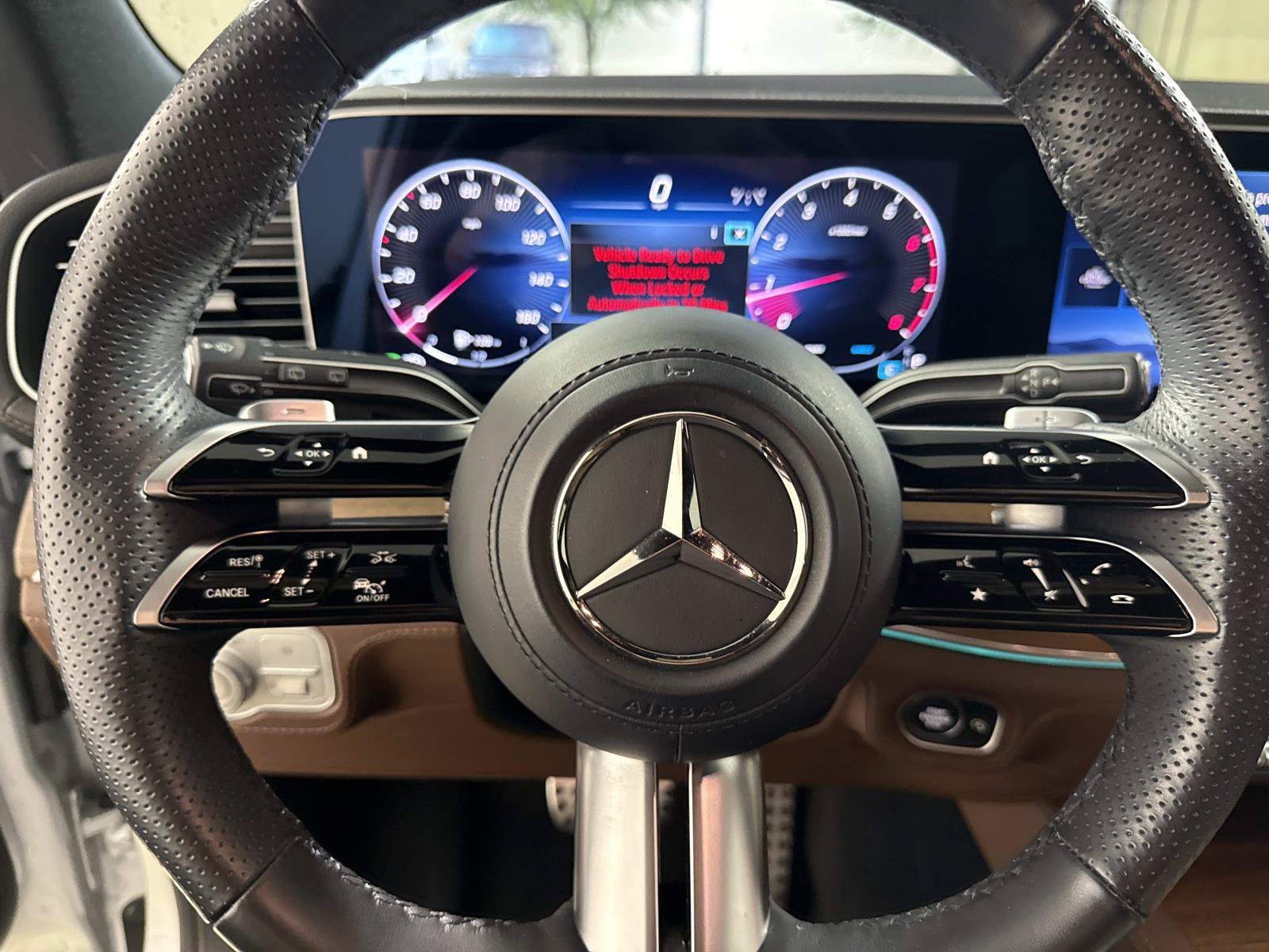 Used 2024 Mercedes-Benz GLS 450 4MATIC image 28