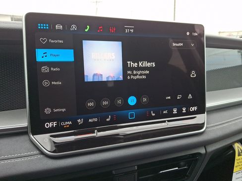 New 2026 Volkswagen Tiguan SE AWD/4WD image 9