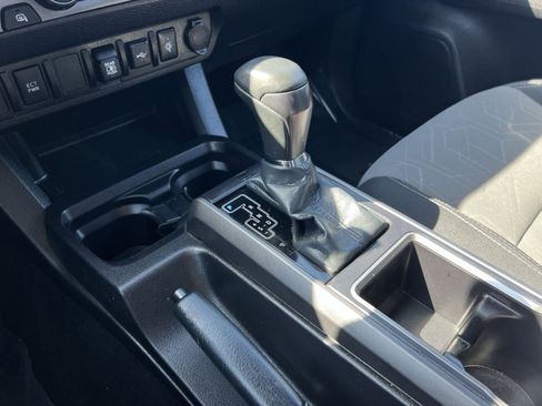 Used 2023 Toyota Tacoma TRD Off-Road image 22