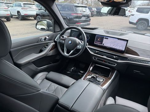 Used 2026 BMW X5 xDrive40i AWD/4WD image 11