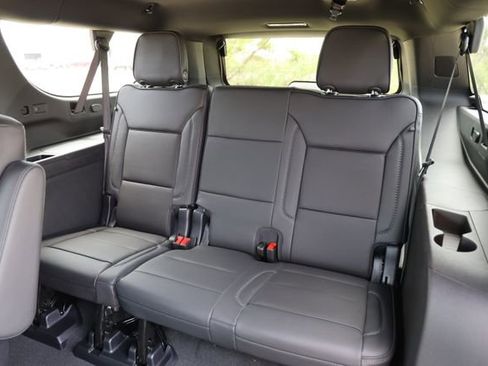 New 2026 GMC Yukon XL Denali w/ Denali Reserve Package RWD image 15