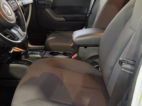 Used 2017 Jeep Wrangler Unlimited Sport w/ Quick Order Package 24S image 7