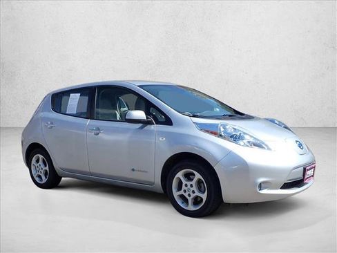 Used 2012 Nissan Leaf SL FWD image 6