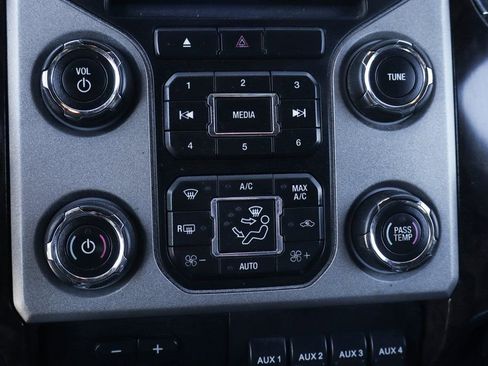 Used 2016 Ford F350 Platinum image 37