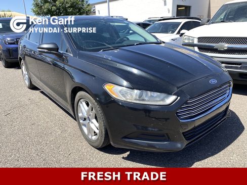 Used 2013 Ford Fusion SE FWD image 1