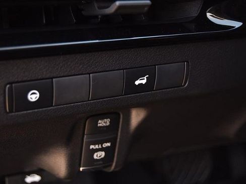 New 2025 Nissan Murano SV image 11