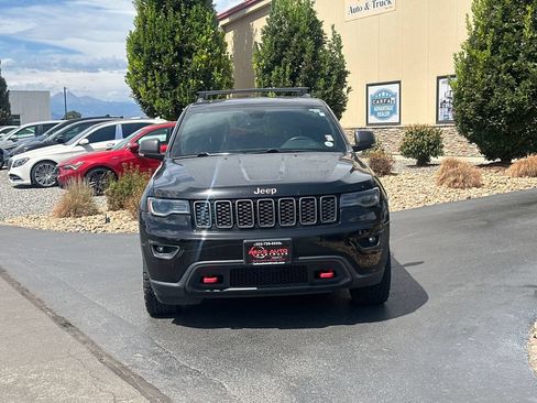 Used 2019 Jeep Grand Cherokee Trailhawk w/ Trailhawk Luxury Group AWD/4WD image 7