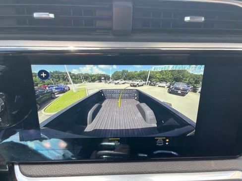 Used 2022 GMC Sierra 1500 Denali w/ Technology Package RWD image 26