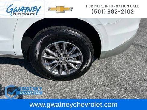Used 2023 Buick Enclave Essence w/ LPO, Floor Liner Package FWD image 10