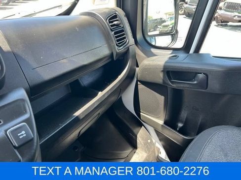 Used 2023 RAM ProMaster 2500 w/ Driver Convenience Group FWD image 25