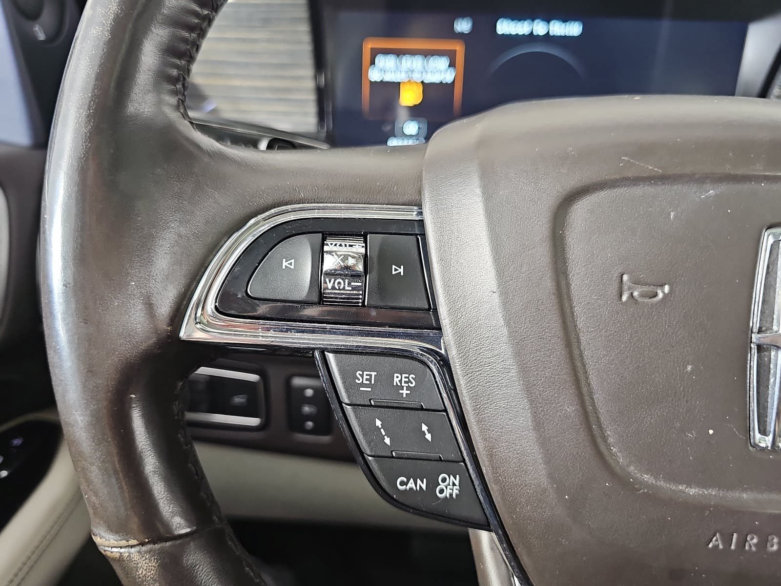 Used 2019 Lincoln Navigator L Black Label w/ Cargo Package AWD/4WD image 17
