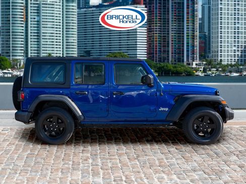 Used 2018 Jeep Wrangler Unlimited Sport image 4