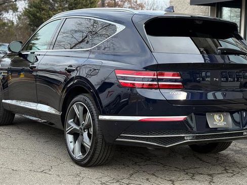 Used 2025 Genesis GV80 3.5T Prestige image 3