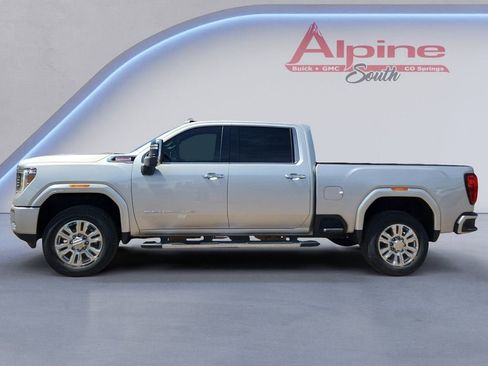 Used 2021 GMC Sierra 2500 Denali w/ Denali Ultimate Package image 2