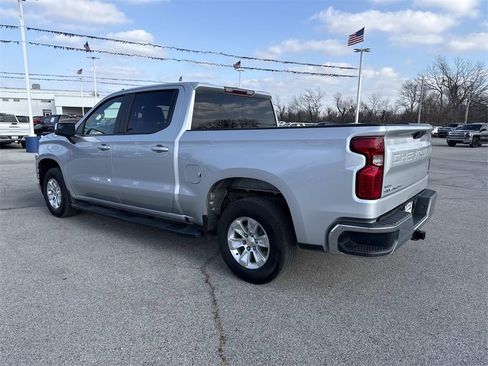 Used 2021 Chevrolet Silverado 1500 LT image 3