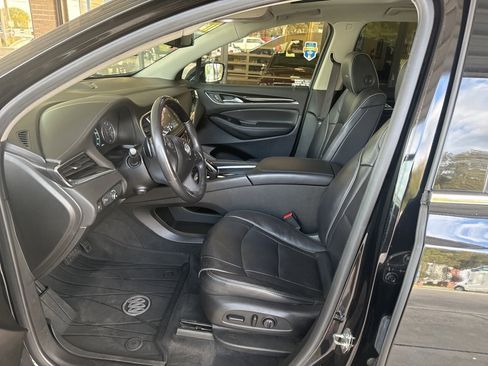 Used 2019 Buick Enclave Avenir w/ Avenir Technology Package image 8