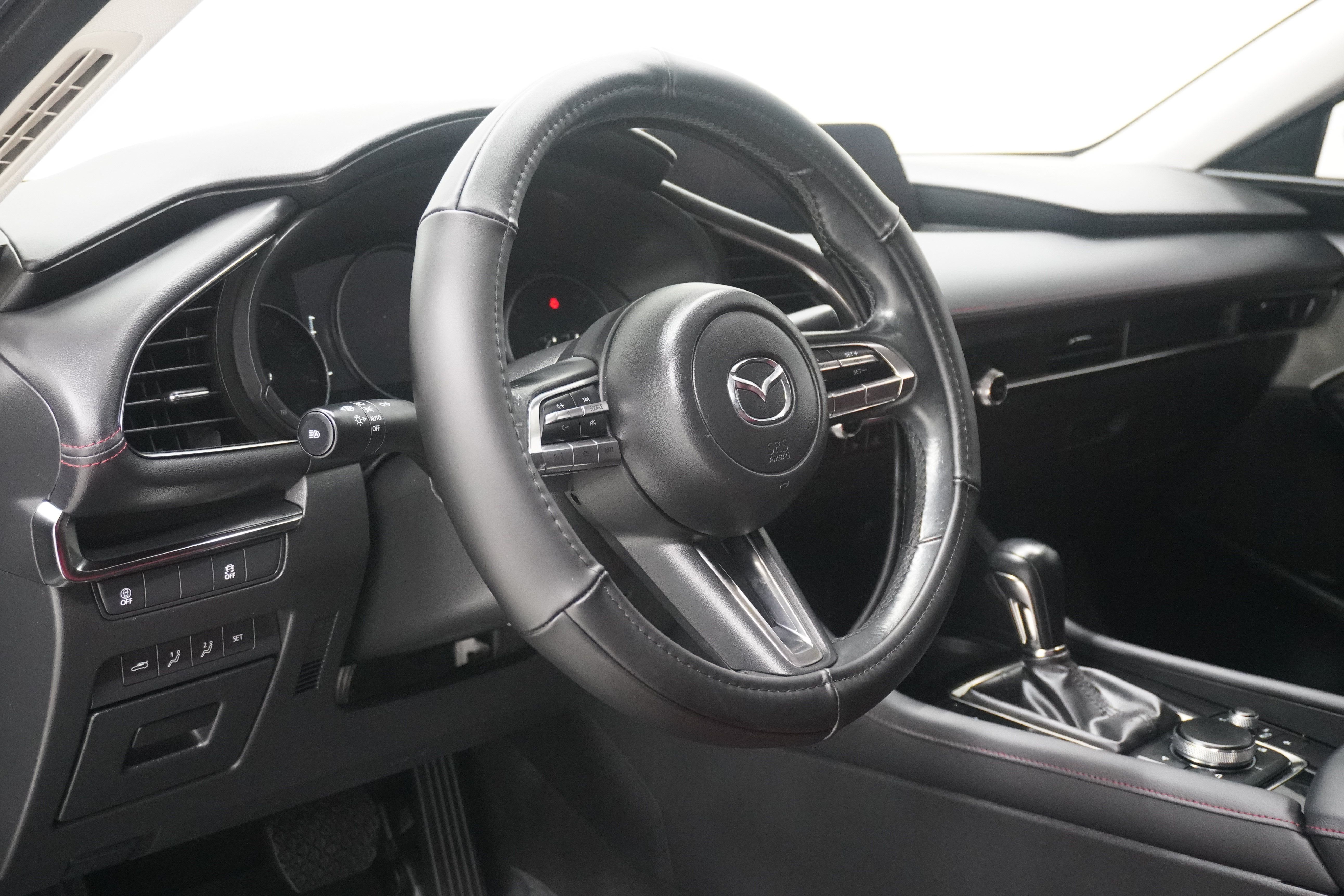 Used 2022 MAZDA MAZDA3 s FWD image 10