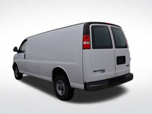 Used 2015 GMC Savana 2500 Extended w/ Chrome Appearance Package image 3