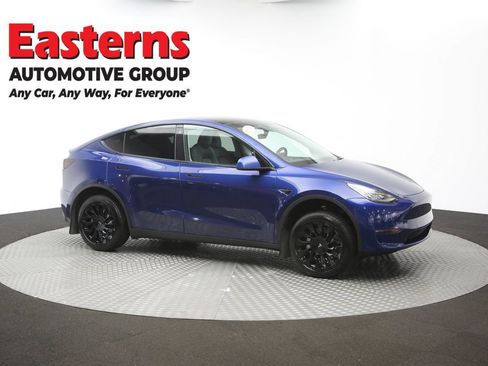 Used 2021 Tesla Model Y Long Range AWD/4WD image 39