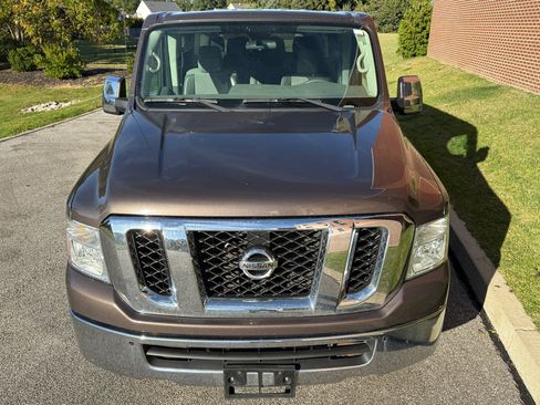 Used 2018 Nissan NV 3500 SV w/ Navigation Package image 19