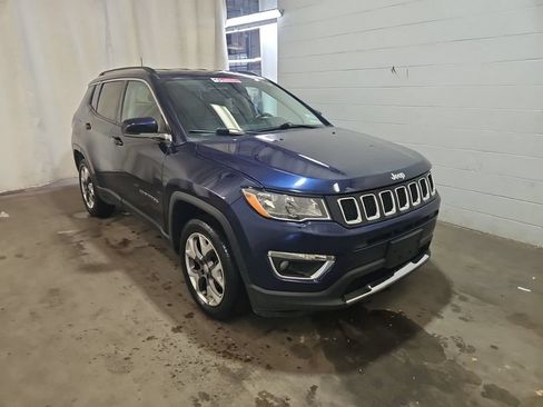 Used 2019 Jeep Compass Limited AWD/4WD image 3