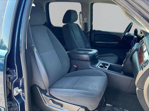Used 2007 Chevrolet Suburban LT AWD/4WD image 29