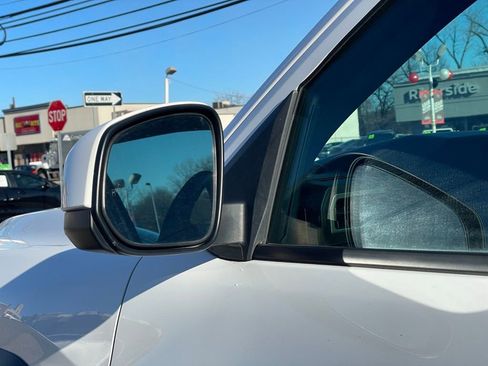 Used 2024 Toyota Tacoma TRD Off-Road image 27