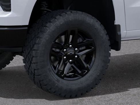 New 2026 Chevrolet Silverado 1500 Custom Trail Boss w/ LPO, Dark Essentials Package image 9