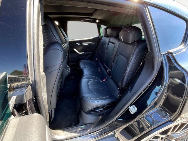 Used 2022 Maserati Levante GT AWD/4WD image 24