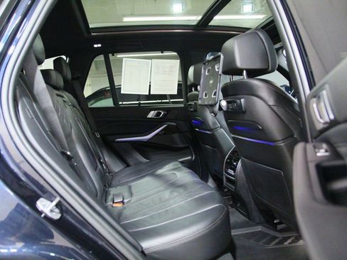 Used 2020 BMW X5 M50i w/ Premium Package AWD/4WD image 24