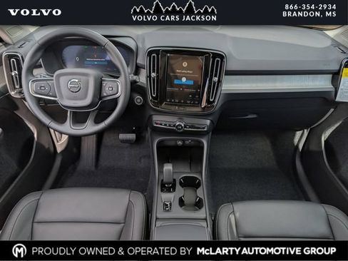 New 2026 Volvo XC40 B5 Core AWD/4WD image 6