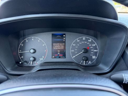 Used 2023 Toyota Corolla Cross LE FWD image 31