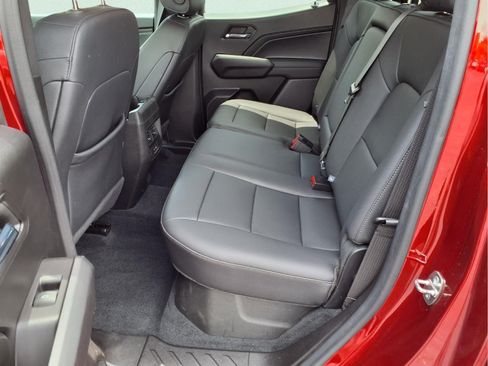 Used 2023 GMC Canyon Elevation w/ Elevation Premium Package AWD/4WD image 18