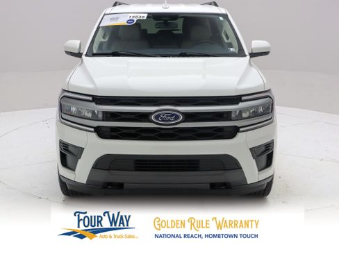 Used 2023 Ford Expedition Max XLT AWD/4WD image 9