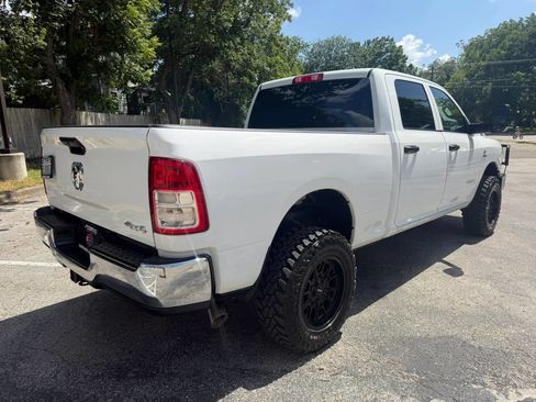 Used 2022 RAM 2500 Tradesman w/ Chrome Appearance Group AWD/4WD image 5