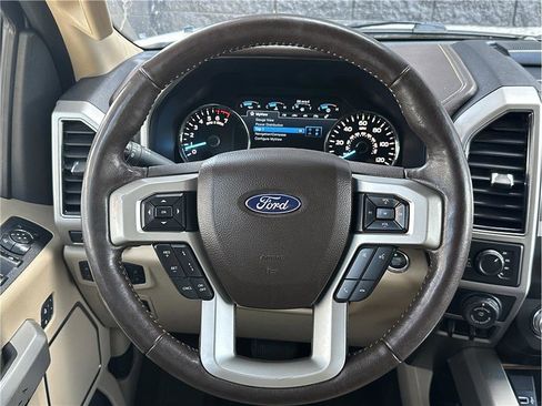 Used 2018 Ford F150 Lariat w/ Equipment Group 502A Luxury AWD/4WD image 19